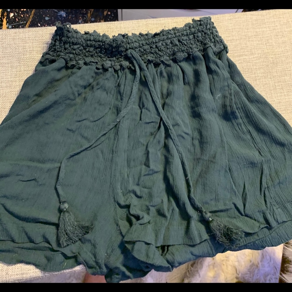 American eagle emerald green flowy shorts
